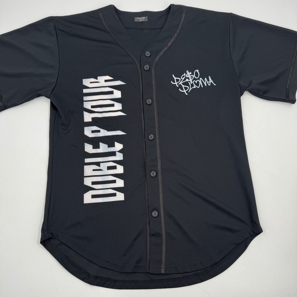 Peso Pluma Doble P Tour Baseball Jersey Black‎ White Graphic Print Men's Medium